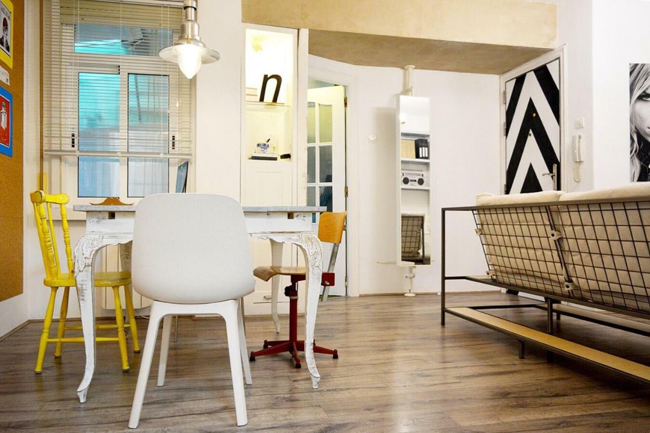 House Of Art Apartment A Coruna Bagian luar foto